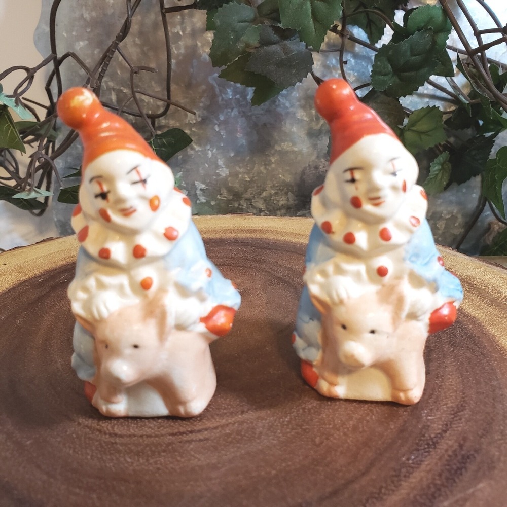 Vintage Clowns riding pigs Salt and Pepper Shakers Made in Japan